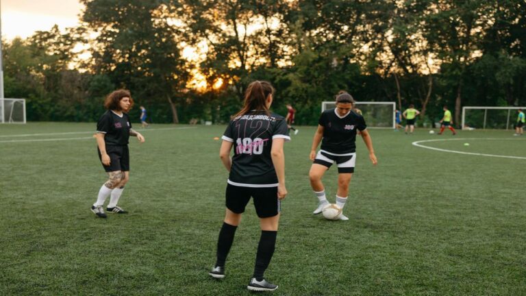 desafios-no-futebol-feminino-superando-barreiras-e-avancando